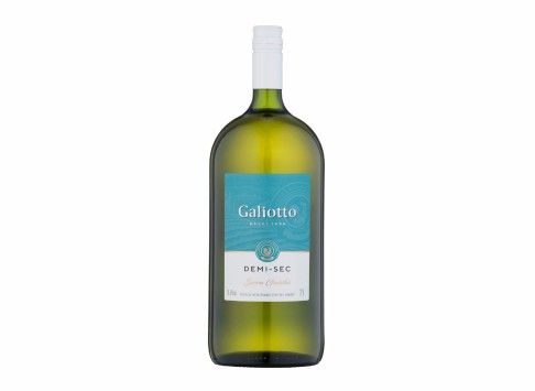 Vinho Galiotto Niágara Branco Demi Sec 2 l